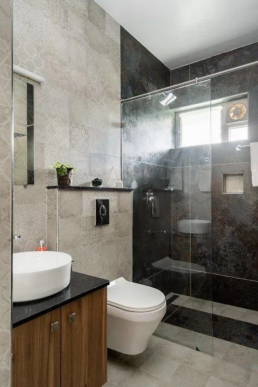 Lora Airport Suits & Apartments Nedumbassery