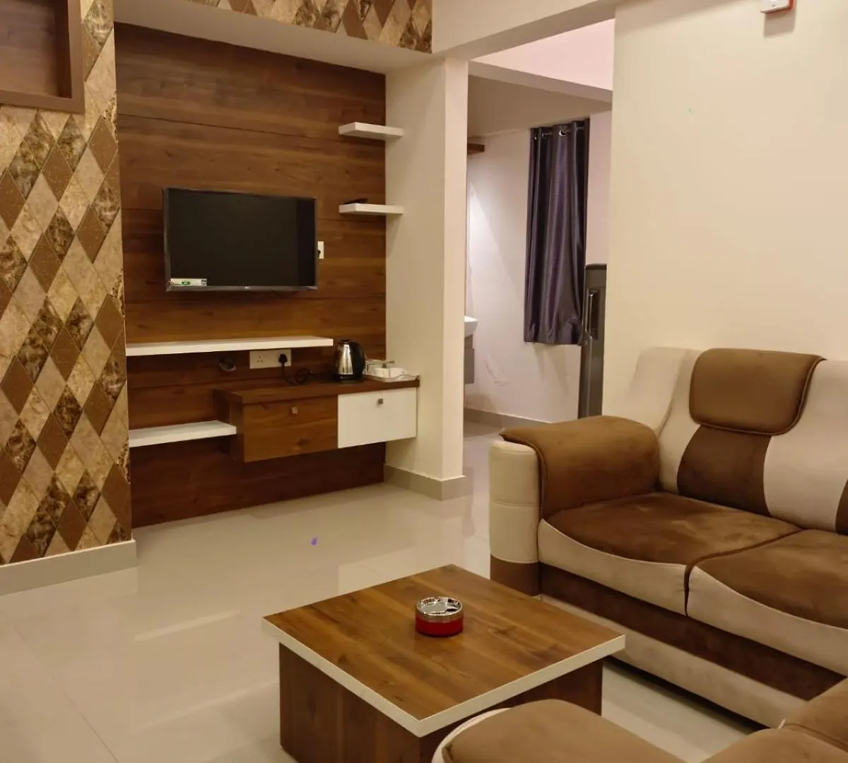 Lora Airport Suits & Apartments Nedumbassery 0*,  India